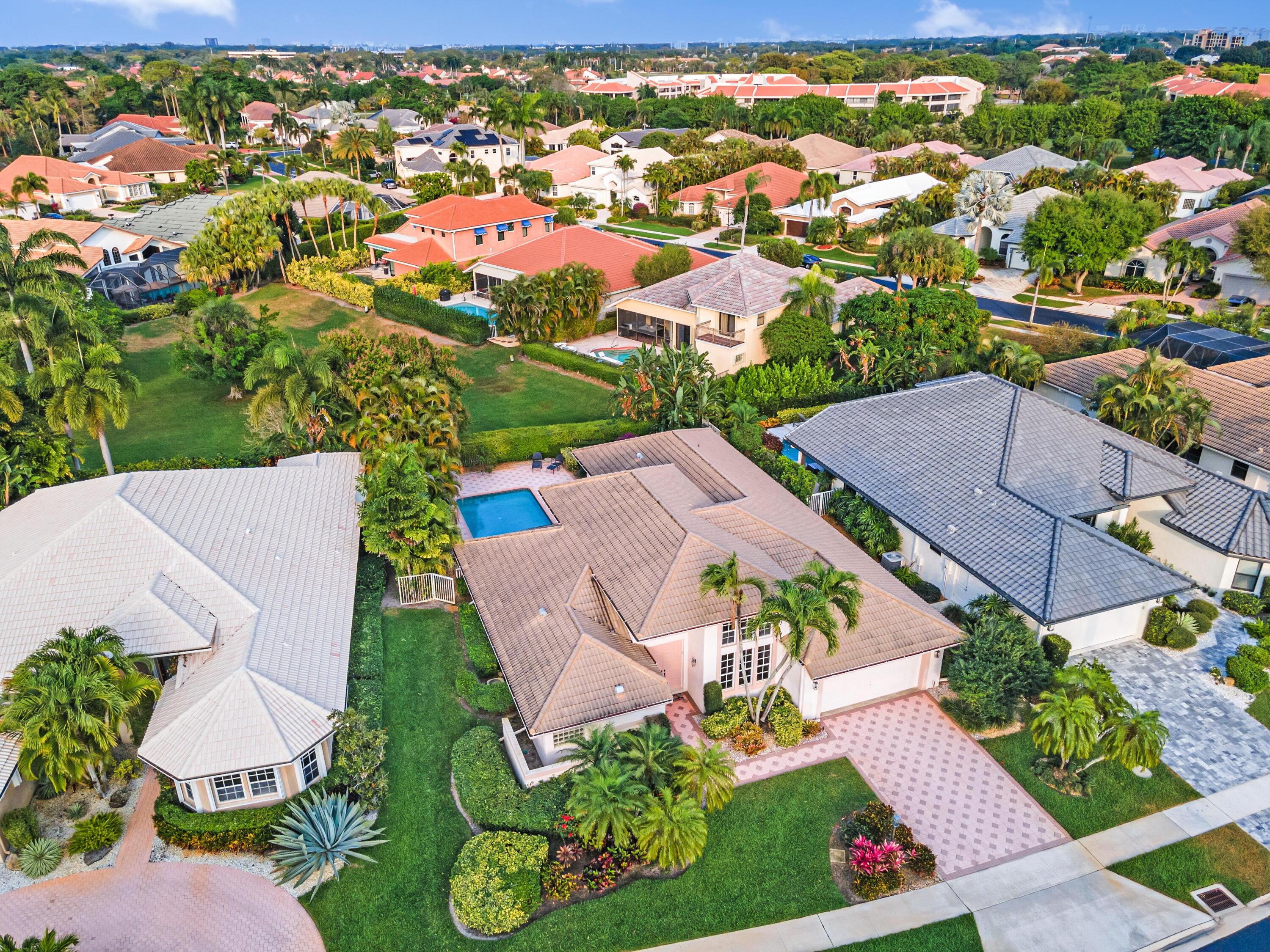 7746 La Corniche Circle Boca Raton, FL 33433 - Photo 2 of 44 No rear neighbors