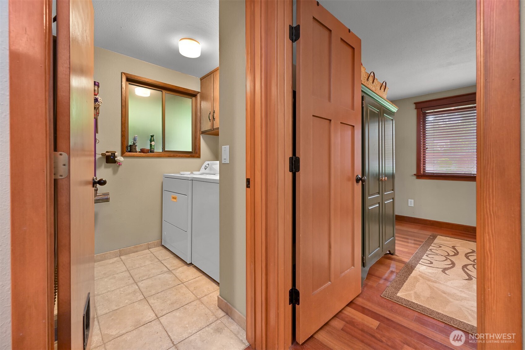 214 Bayside Place Bellingham, WA 98225 - Photo 26 of 40 a view of a hallway with bathroom and wooden floor