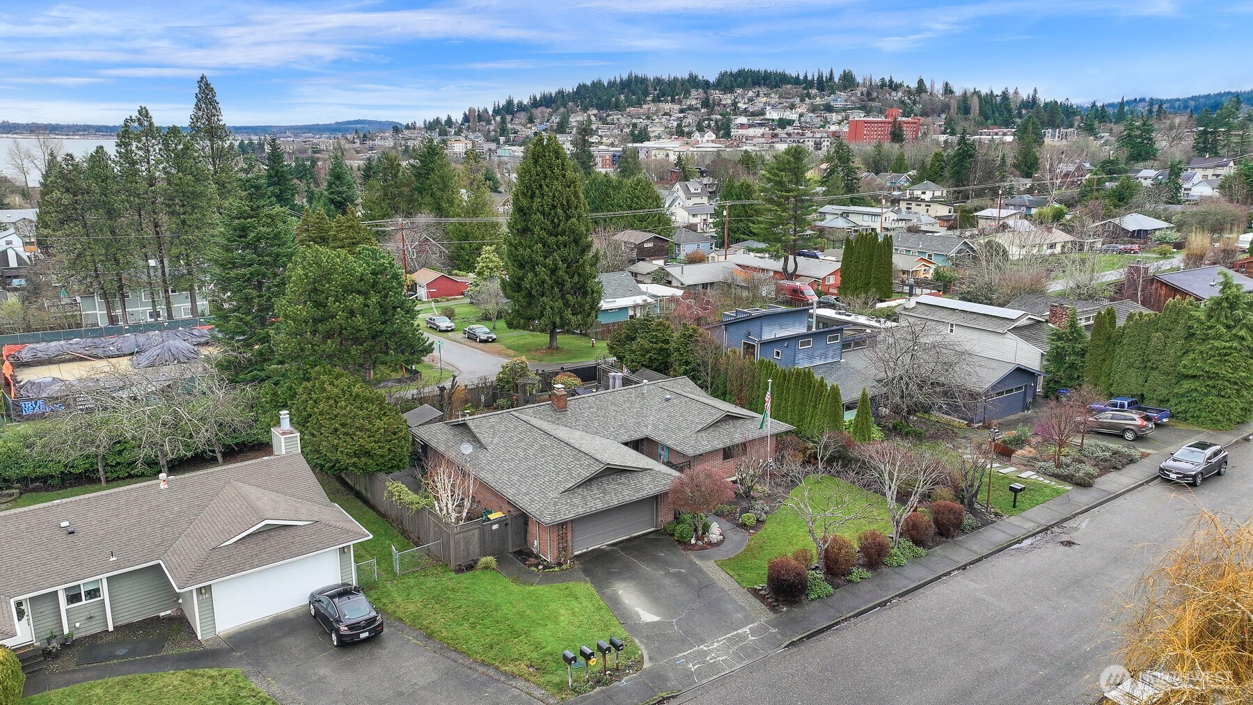 214 Bayside Place Bellingham, WA 98225 - Photo 36 of 40 an aerial view of a house with a yard and lake view