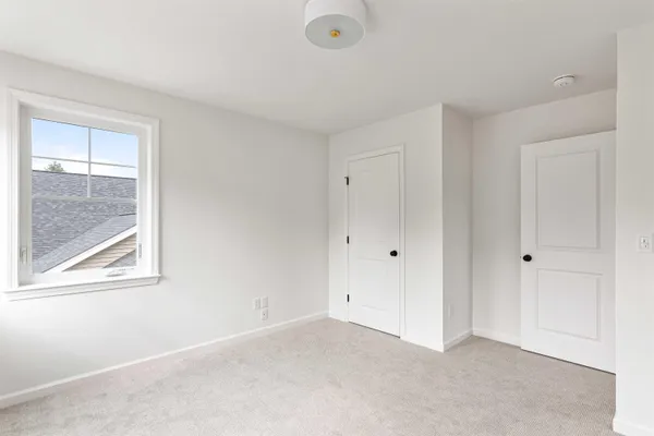 $490,750 | 15 Dogwood Circle, Unit 15L GRAY, Milton, VT 05468
