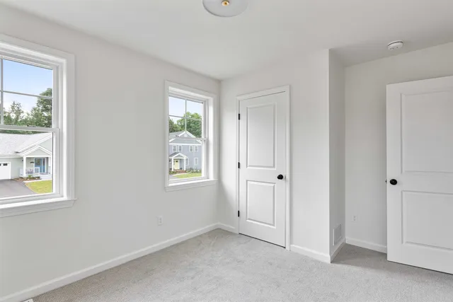 $490,750 | 15 Dogwood Circle, Unit 15L GRAY, Milton, VT 05468