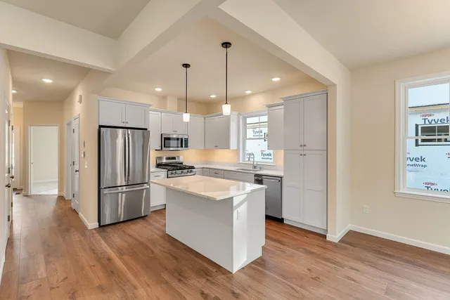 $490,750 | 15 Dogwood Circle, Unit 15L GRAY, Milton, VT 05468