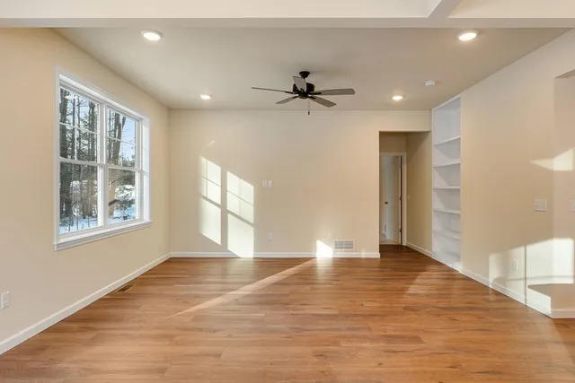 $490,750 | 15 Dogwood Circle, Unit 15L GRAY, Milton, VT 05468