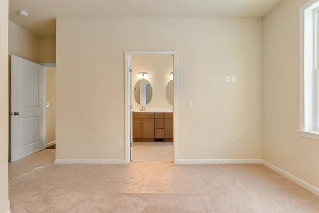 $490,750 | 15 Dogwood Circle, Unit 15L GRAY, Milton, VT 05468