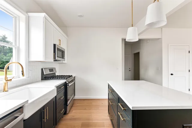 $490,750 | 15 Dogwood Circle, Unit 15L GRAY, Milton, VT 05468