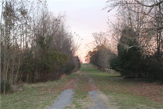 3027 Cages Bend Road Gallatin, TN 37066 - Photo 3 of 7 Gallery Image 3