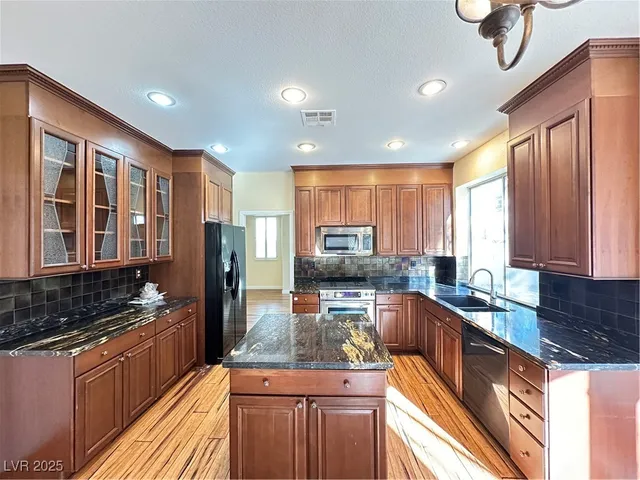 $2,695 | 2252 Pine Forest Court, Las Vegas, NV 89134