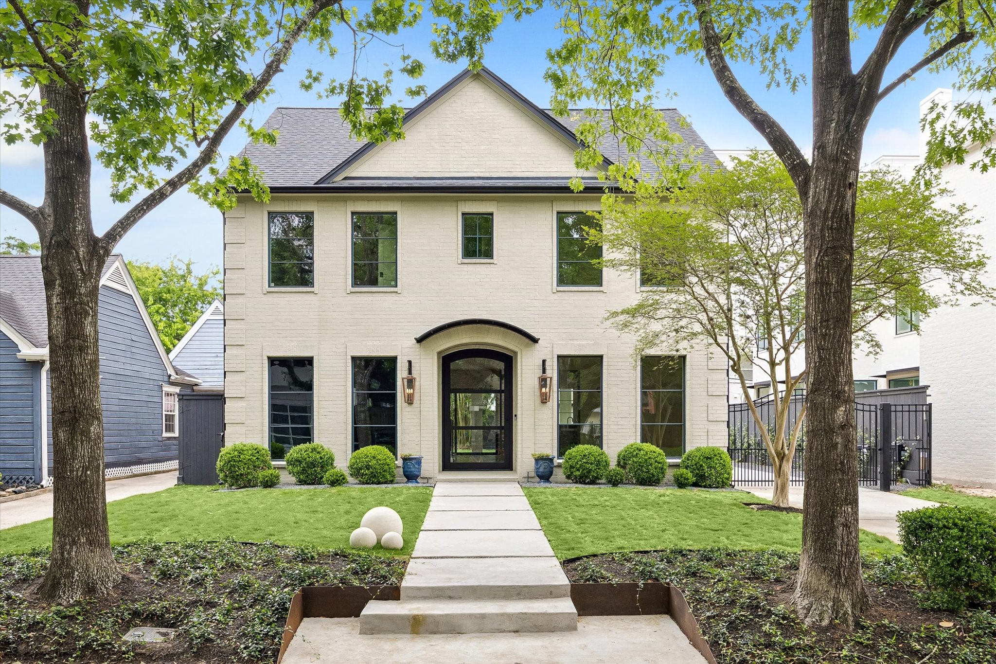 2320 North Boulevard Houston, TX 77098 - Photo 1 of 43
