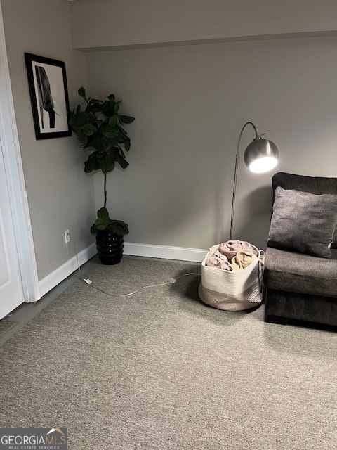 1221 Martin Nash Road Southwest Lilburn, GA 30047 - Photo 30 of 31 a room with a lamp