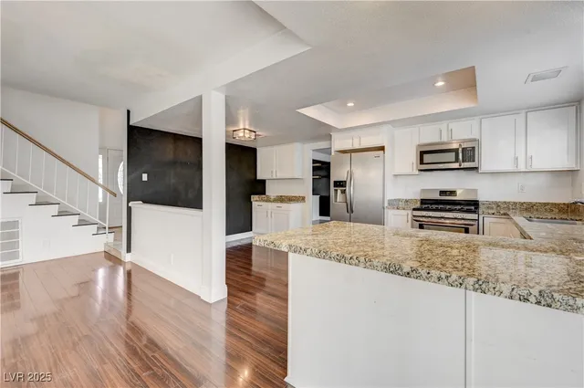 $569,990 | 331 Pella Drive, Henderson, NV 89014