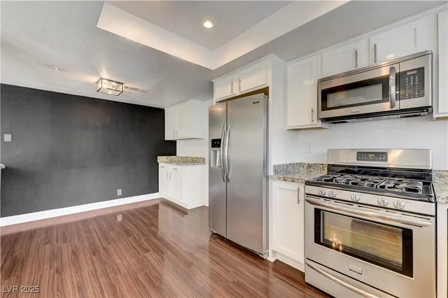 $569,990 | 331 Pella Drive, Henderson, NV 89014