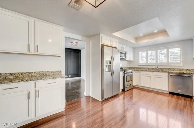 $569,990 | 331 Pella Drive, Henderson, NV 89014