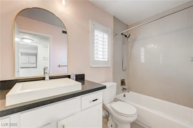 $569,990 | 331 Pella Drive, Henderson, NV 89014