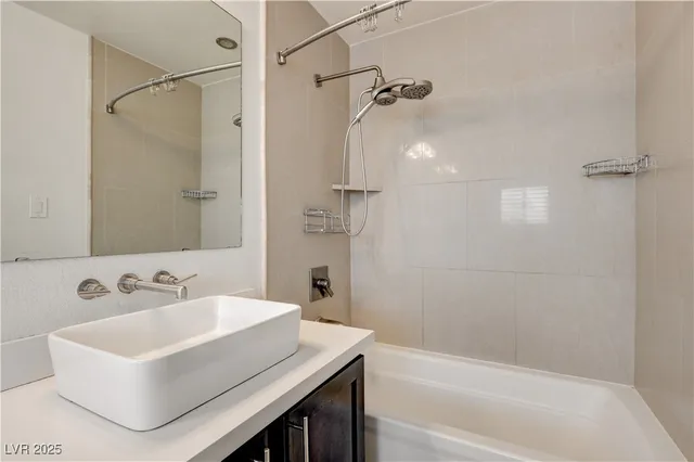 $569,990 | 331 Pella Drive, Henderson, NV 89014