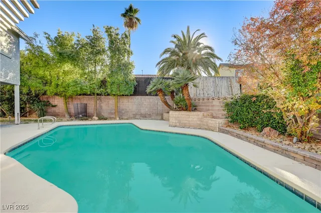 $569,990 | 331 Pella Drive, Henderson, NV 89014