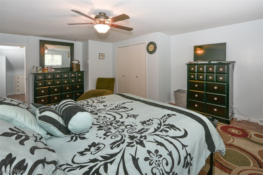 1187 Dorsh Road Cleveland, OH 44121 - Photo 18 of 25