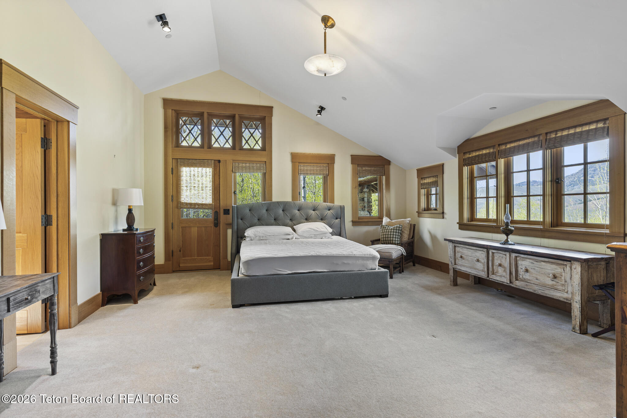 14925 South McCoy Road Jackson, WY 83001 - Photo 34 of 64 Junior Suite