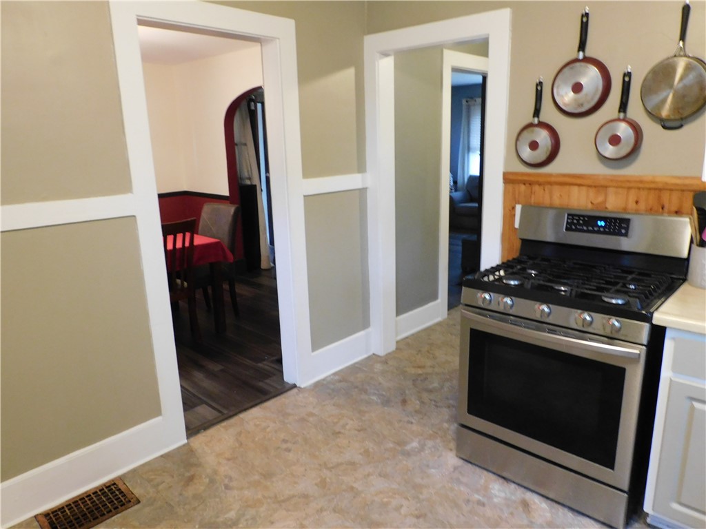 166 Delmar Road Greece, NY 14616 - Photo 17 of 36