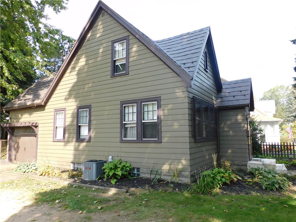 166 Delmar Road Greece, NY 14616 - Photo 2 of 36