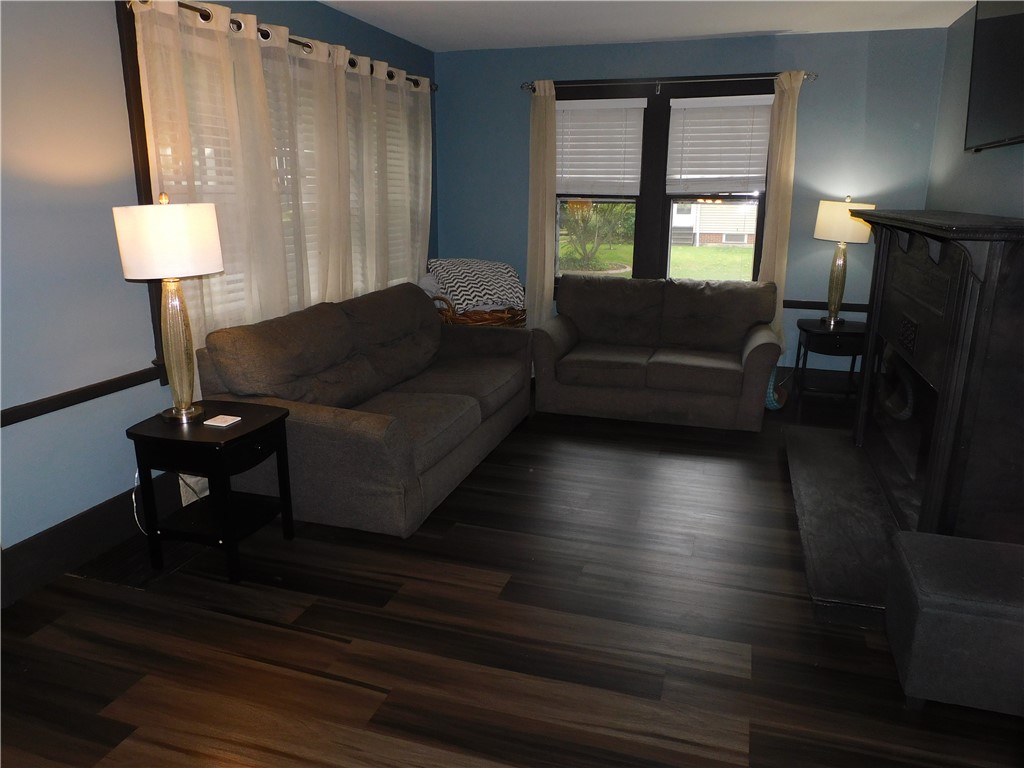 166 Delmar Road Greece, NY 14616 - Photo 8 of 36