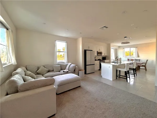$959,900 | 11456 Artesia Boulevard, Artesia, CA 90701