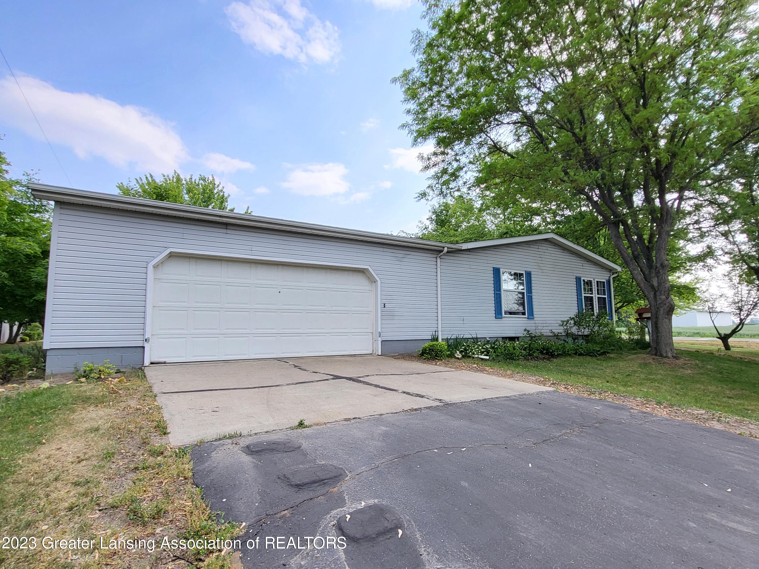 1201 South St Clair Road Ovid, MI 48866 - Photo 4 of 37 20230605_164955