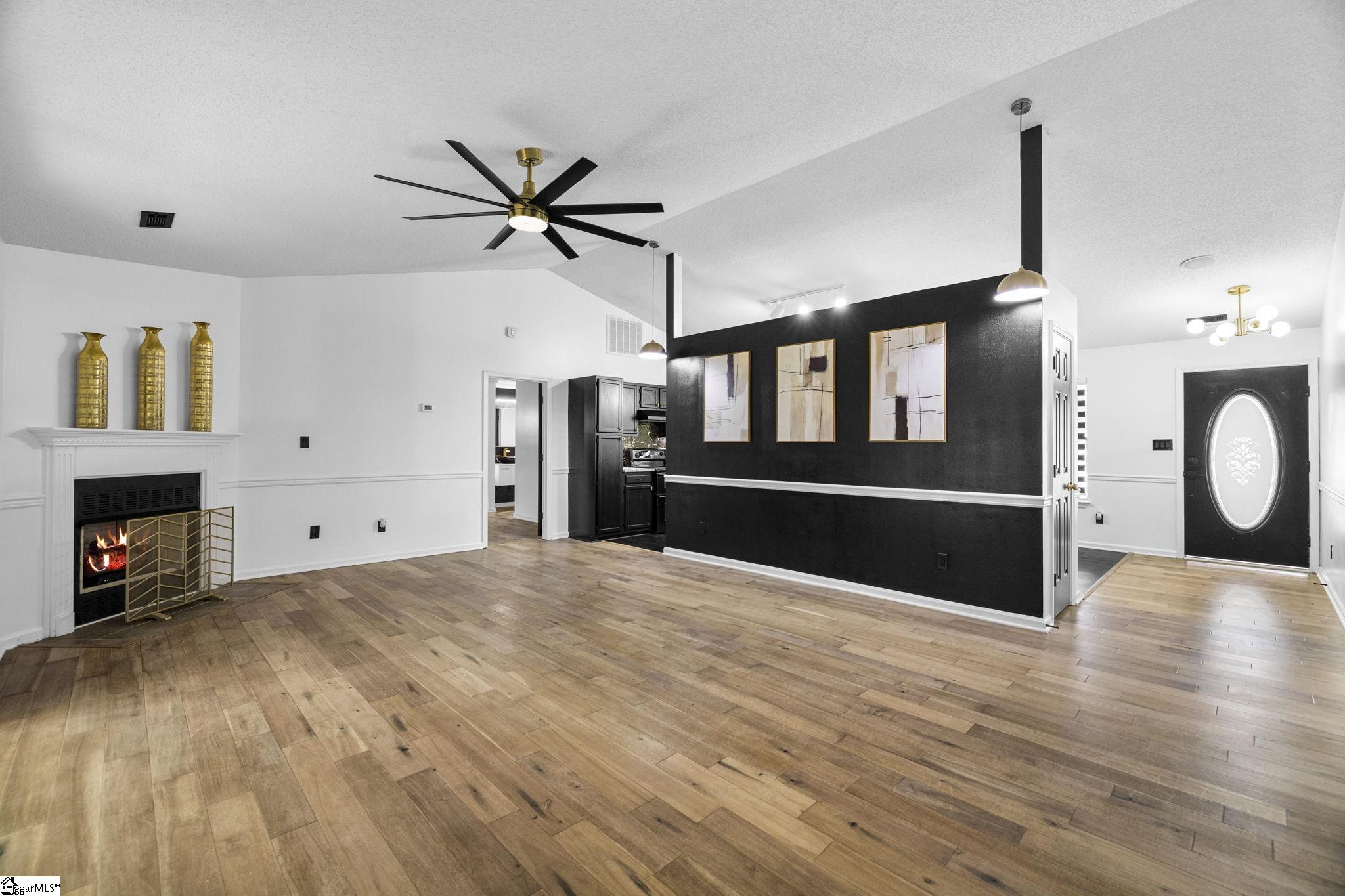 400 Hill Lane Mauldin, SC 29662 - Photo 7 of 28