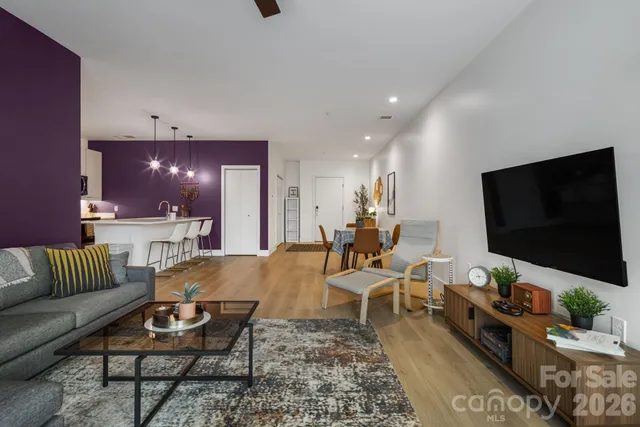 $479,000 | 68 Craven Street, Unit 401, Asheville, NC 28806