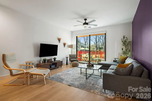 $479,000 | 68 Craven Street, Unit 401, Asheville, NC 28806