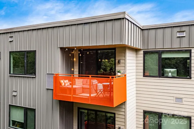 $479,000 | 68 Craven Street, Unit 401, Asheville, NC 28806