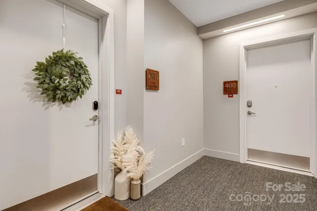 $479,000 | 68 Craven Street, Unit 401, Asheville, NC 28806