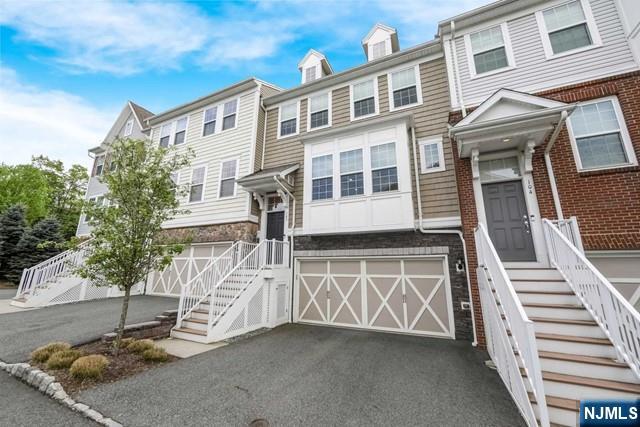 103 Orchard Terrace Cresskill, NJ 07626 - Photo 2 of 27