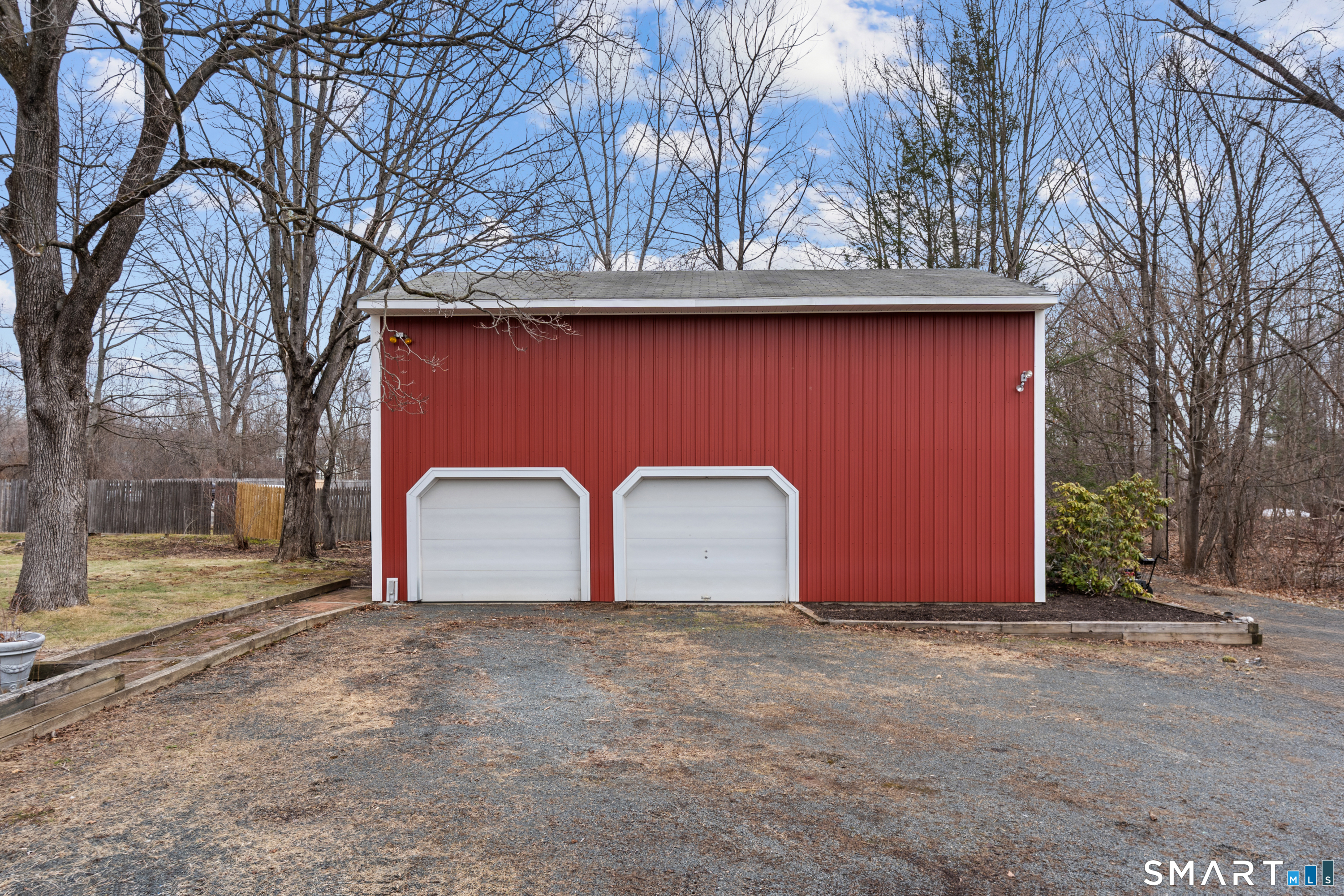 392 Boston Neck Road Suffield, CT 06078 - Photo 5 of 35 a view of a wooden fence