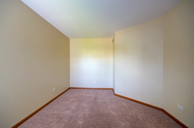 $2,695 | 520 Frieh Drive, Romeoville, IL 60446