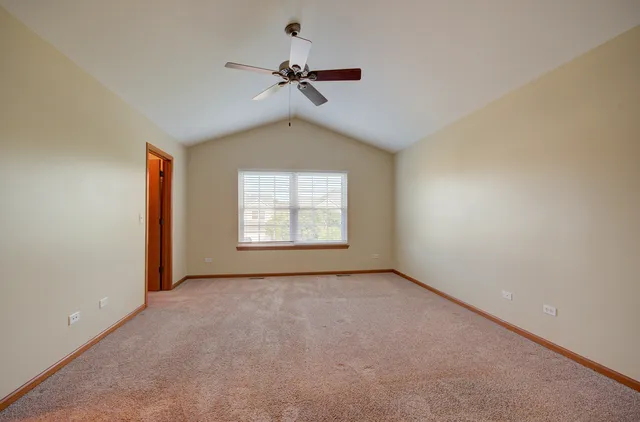 $2,695 | 520 Frieh Drive, Romeoville, IL 60446