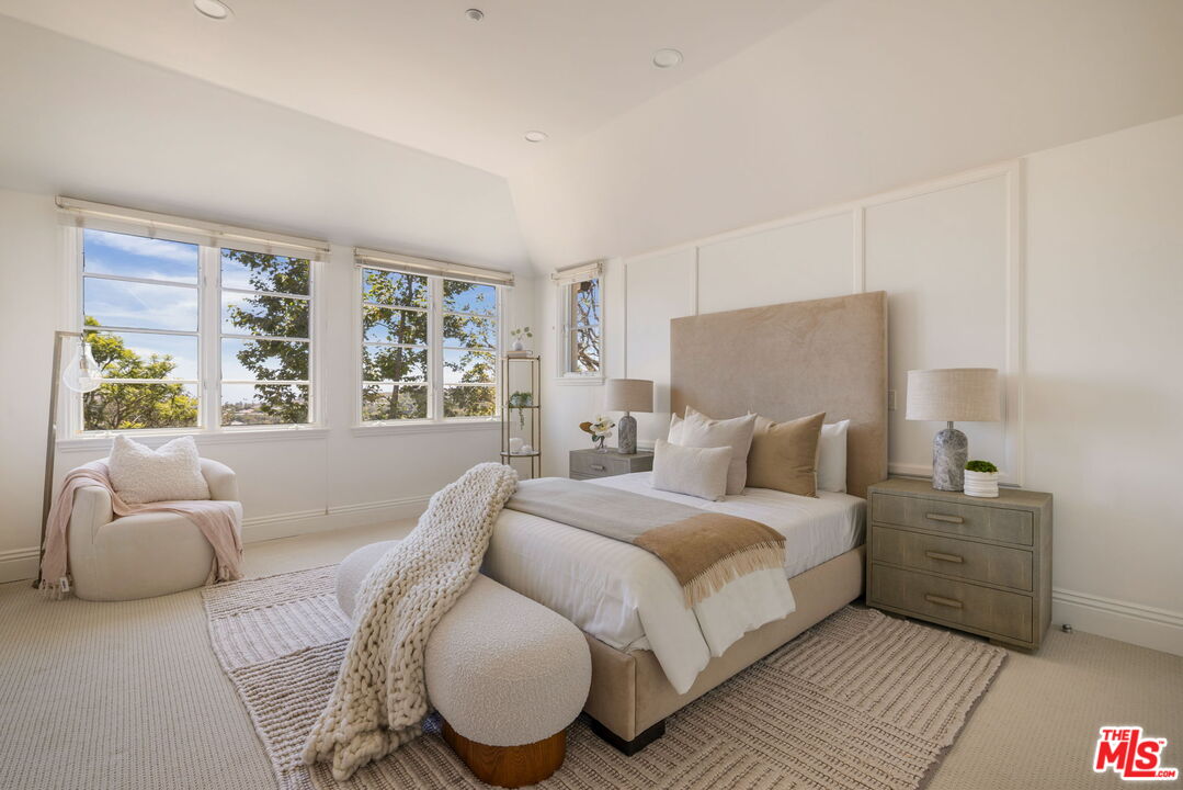 12801 Chalon Road Los Angeles, CA 90049 - Photo 26 of 36 Gallery Image 26