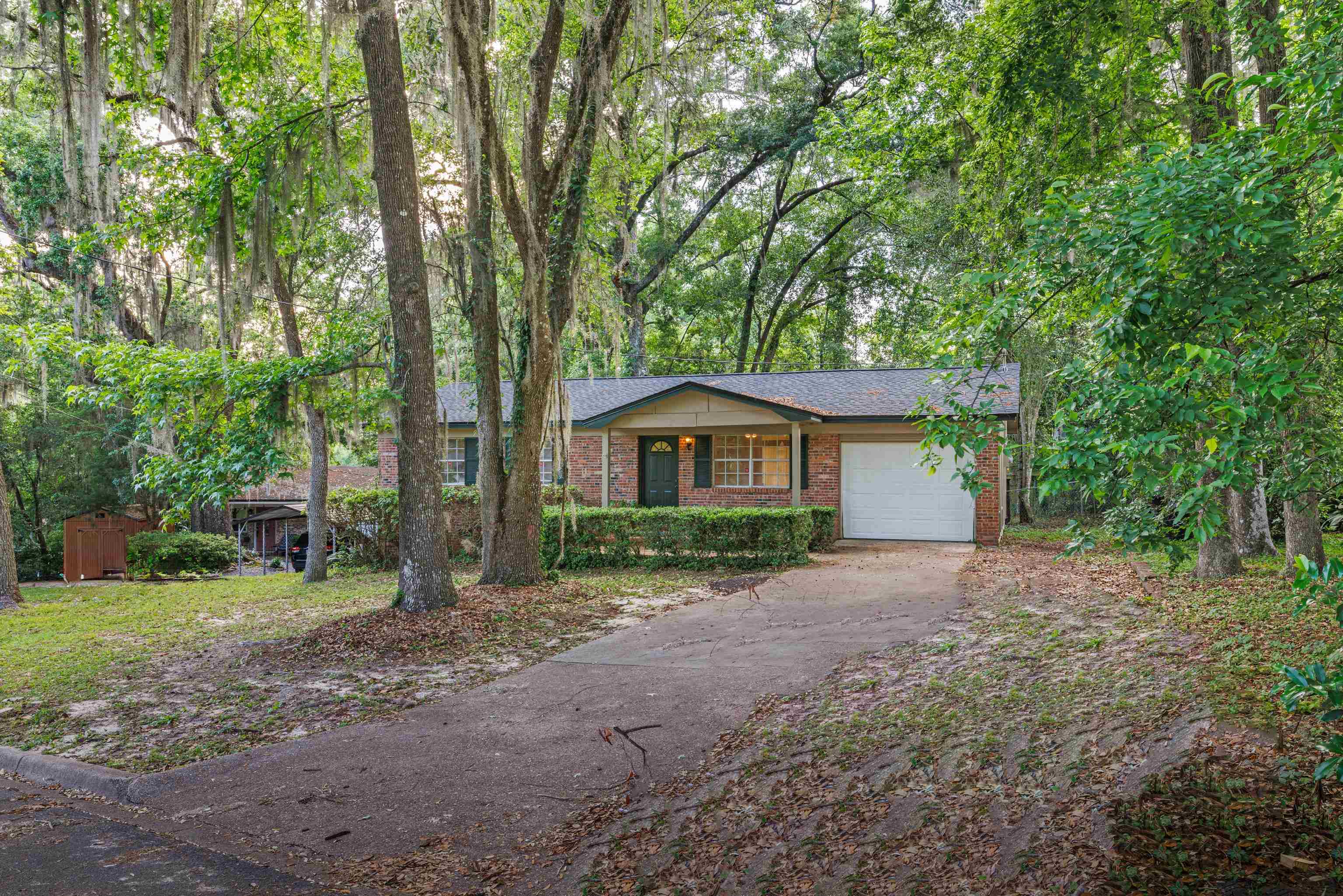 4126 Wiggington Road Tallahassee, FL 32303 - Photo 2 of 29 Gallery Image 2