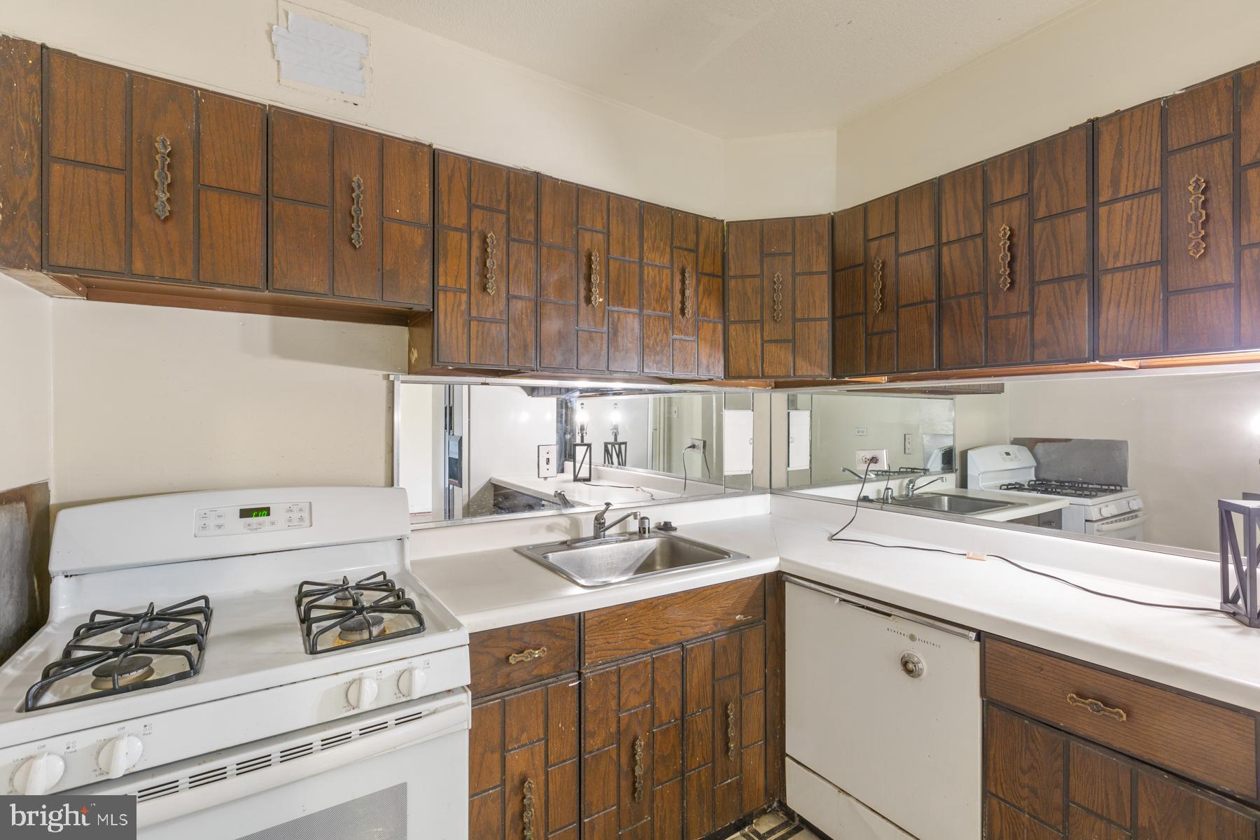 700 7th Street Southwest, Unit 417 Washington, DC 20024 - Photo 13 of 25