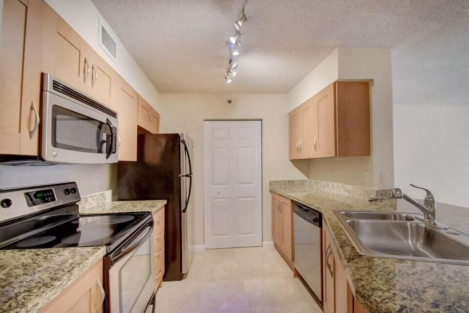 3207 Clint Moore Road, Unit 103 Boca Raton, FL 33496 - Photo 9 of 52 20210120145755540947000000-o