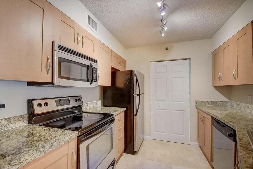 3207 Clint Moore Road, Unit 103 Boca Raton, FL 33496 - Photo 10 of 52 20210120145757112700000000-o