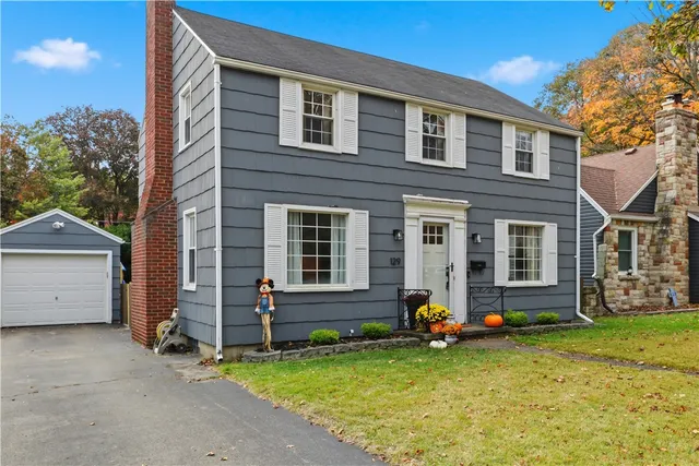 $257,000 | 129 Montclair Drive, Irondequoit, NY 14617
