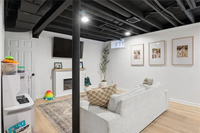 $257,000 | 129 Montclair Drive, Irondequoit, NY 14617