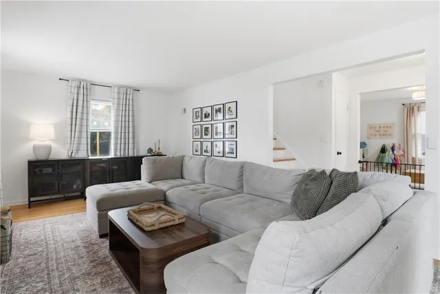 $257,000 | 129 Montclair Drive, Irondequoit, NY 14617