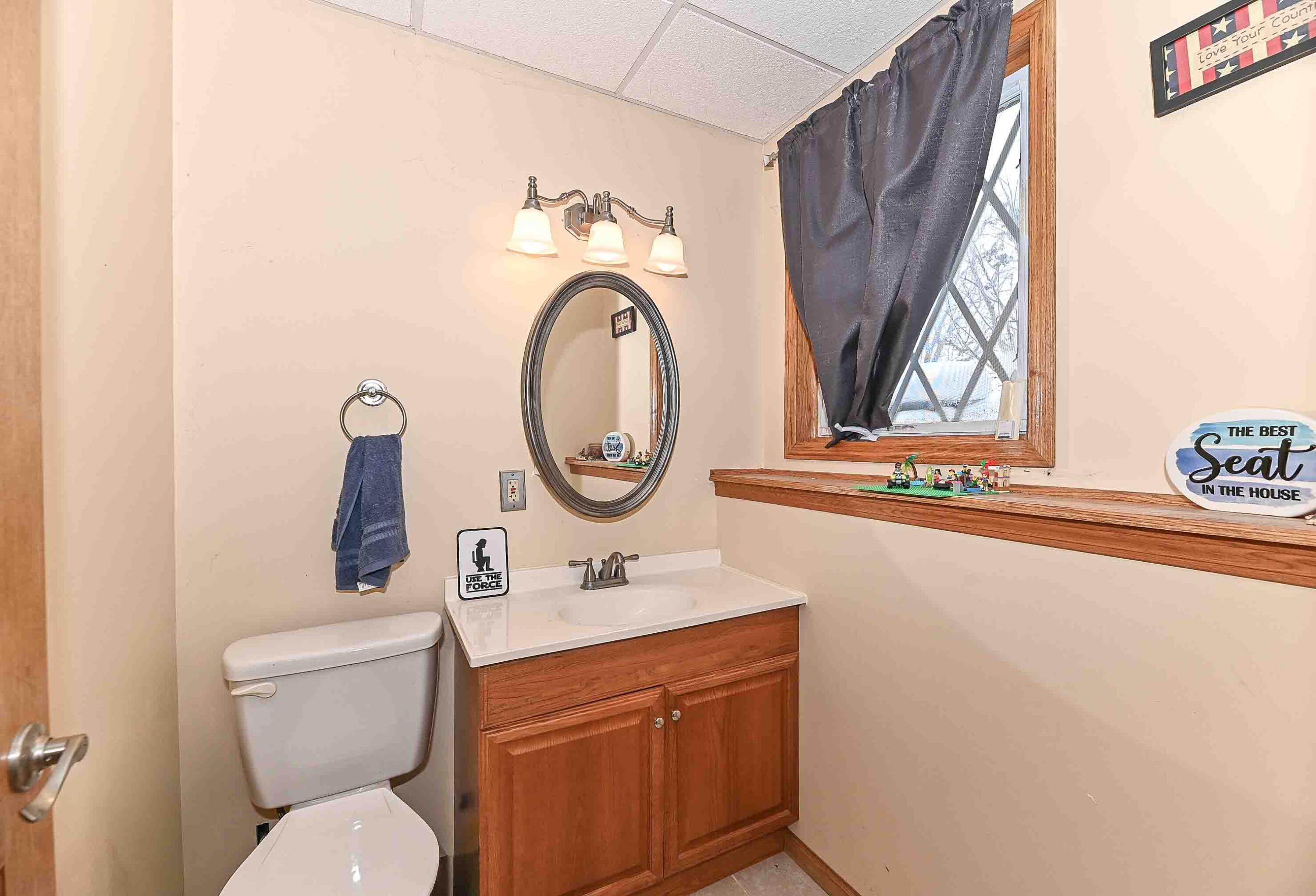 107 Prairie Drive Walworth, WI 53184 - Photo 17 of 26 Main Level Powder Room