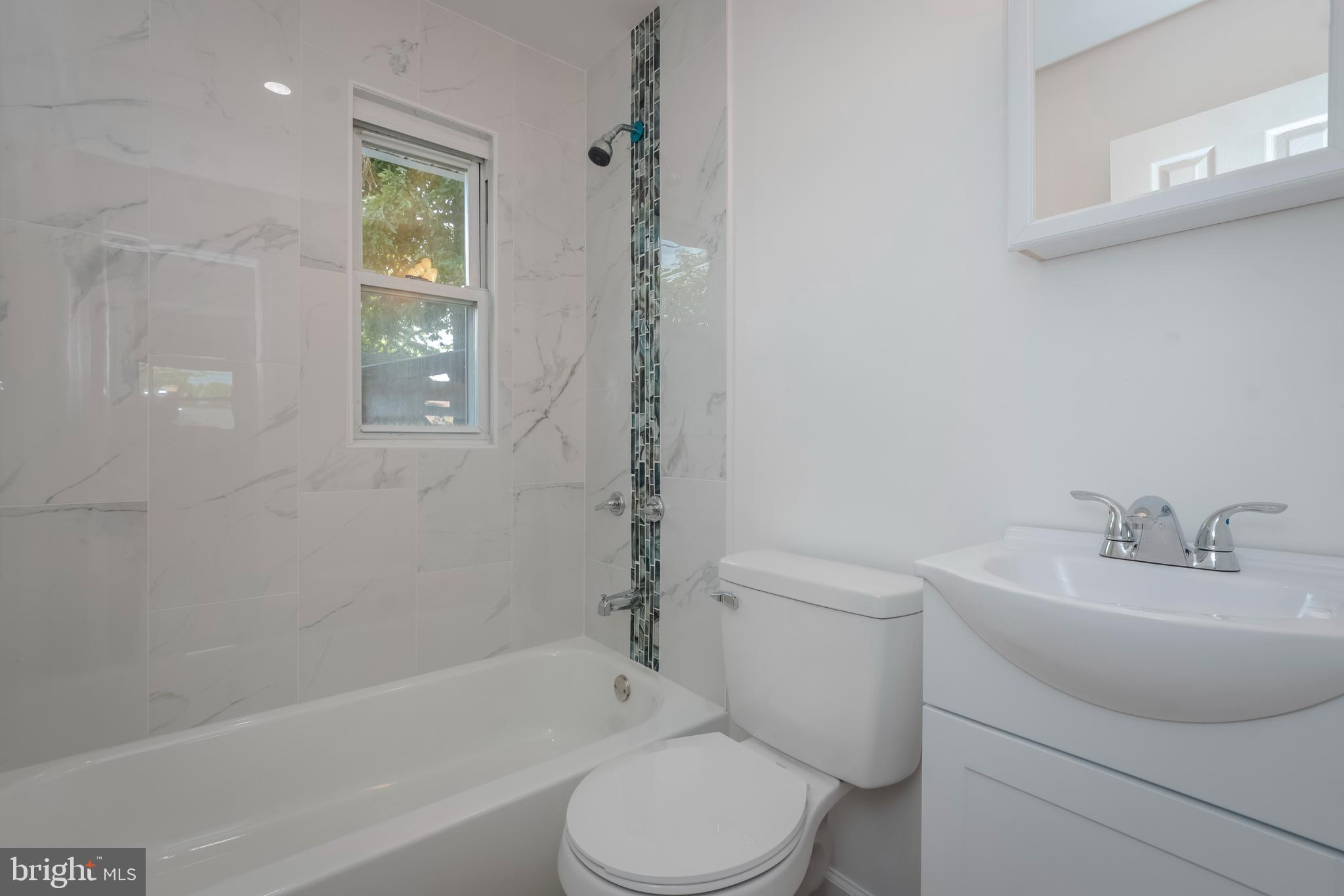 69 Honeycomb Road Middle River, MD 21220 - Photo 3 of 38 Gallery Image 3