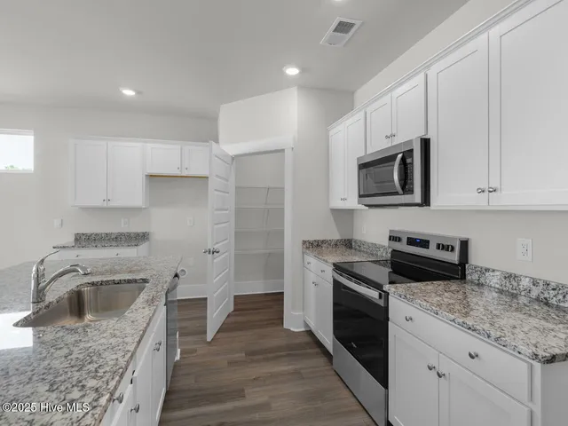 $403,090 | 240 Surfside Lndg Boulevard, Unit LOT 45, Hubert, NC 28539