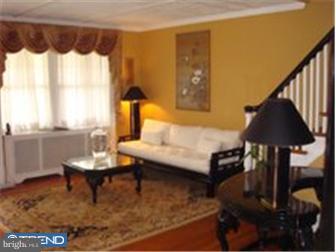 1003 East Rittenhouse Street Philadelphia, PA 19138 - Photo 2 of 11 Living Room