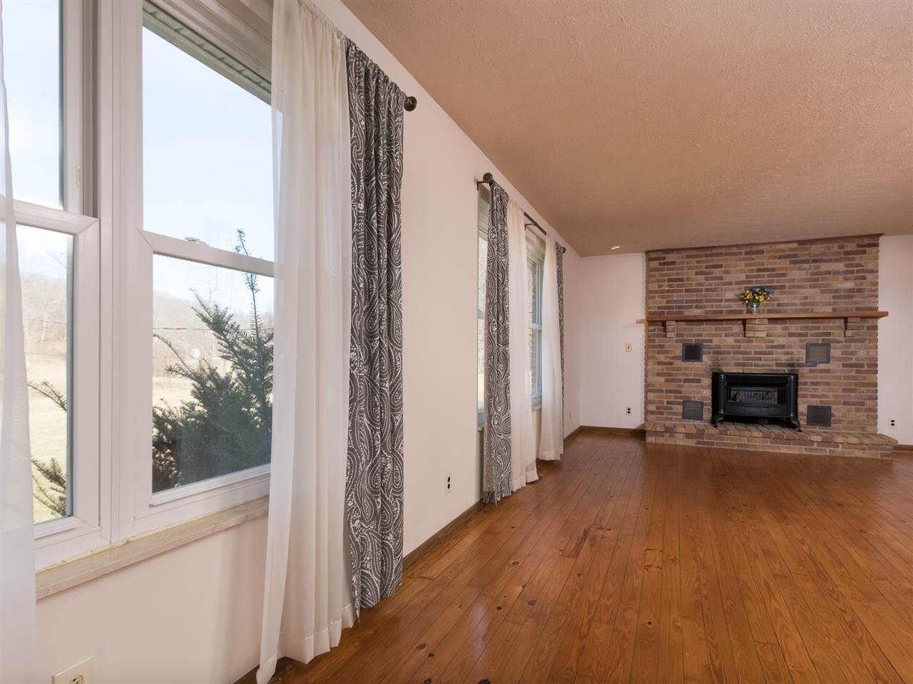 7190 Merritts Crk Road Huntington, WV 25702 - Photo 8 of 27 Gallery Image 8
