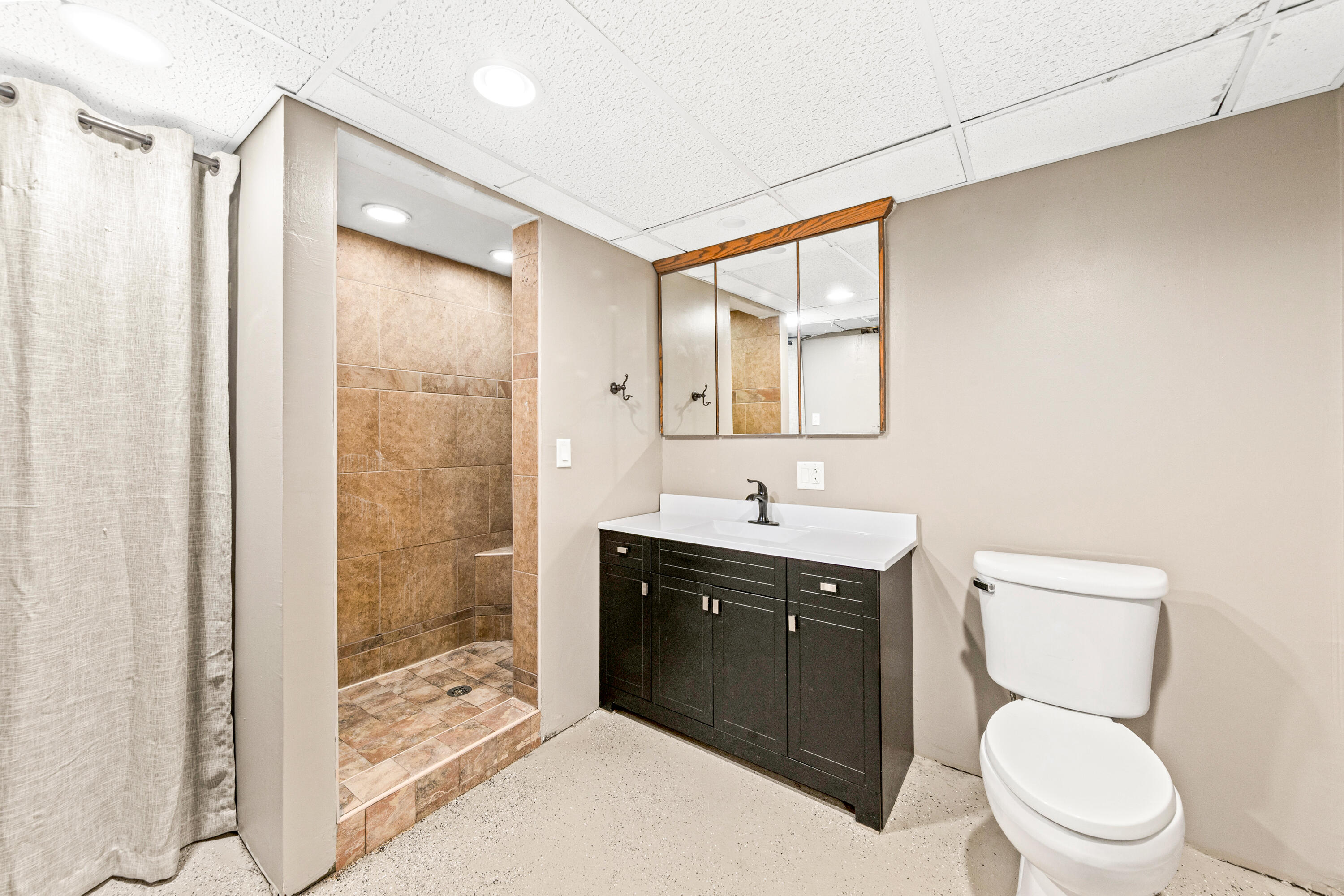 11239 West 5 Mile Road Raymond, WI 53126 - Photo 32 of 51 LL Bathroom