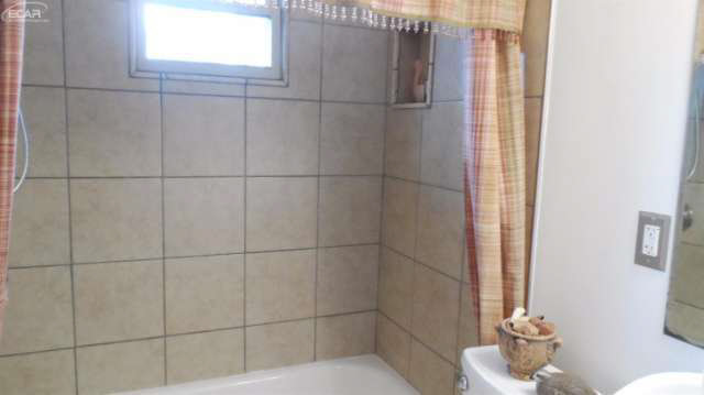 6107 Johnson Road Flushing, MI 48433 - Photo 13 of 29 21134625-12.JPG